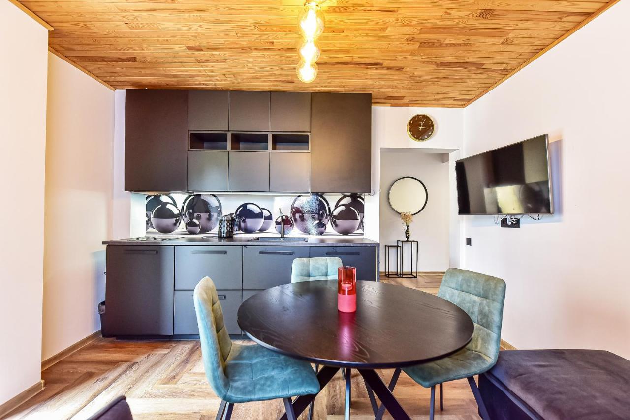 Apartament Valentina *